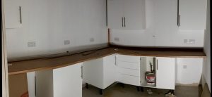 A few kitchen units